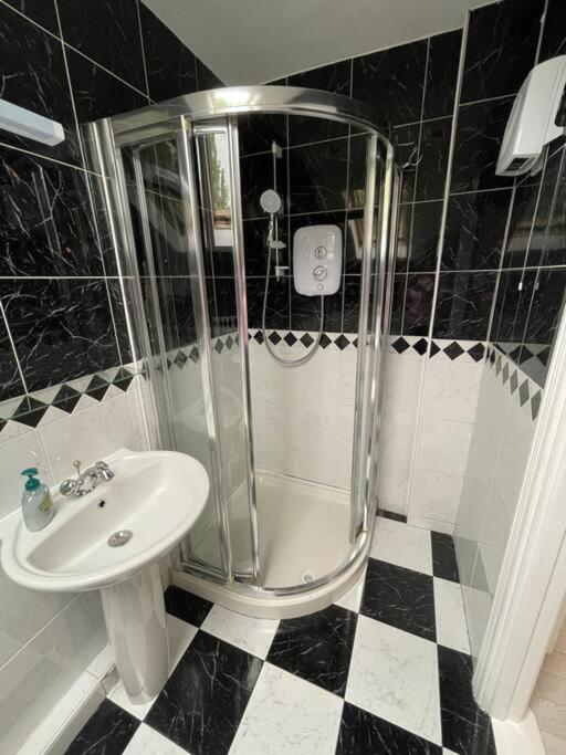 Ballina Town Centre Duplex Apartment Екстер'єр фото